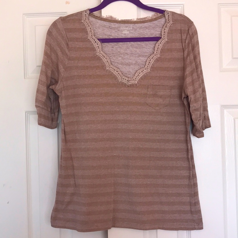 Ladies St. John’s Bay top shirt v-neck tan